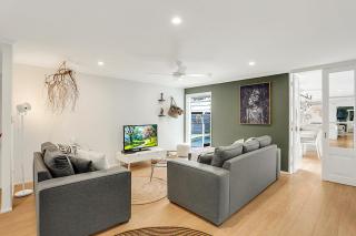 Birdsong - Sunrise Beach - 6