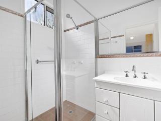 Lake Edge Cottage - Budgewoi - 7