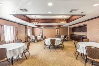 Red Lion Inn & Suites Mineral Wells - 1