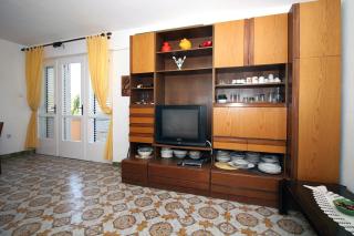 3 Bedroom Apartment in Tisno - Tisno - 2