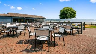 Best Western Plus Silverdale Beach Hotel - 6