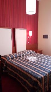 Hotel Promenade Universale - Cesenatico - 9