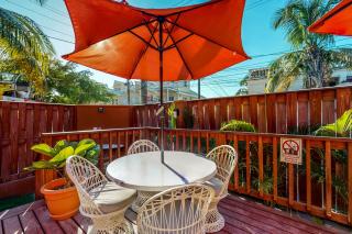 Hummingbird Home Suites - San Pedro - 4