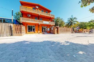 Hummingbird Home Suites - San Pedro - 6