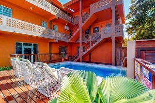 Hummingbird Home Suites - San Pedro - 2