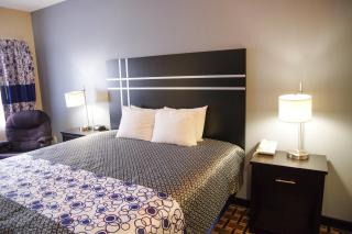 DUTCH INN AND SUITES - 2