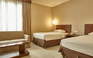 Triniti Hotel Jakarta - Jakarta - 7