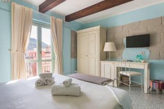Madalen Guest House - Bosa - 1
