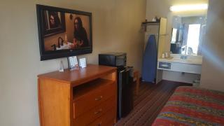 Scottish Inn Knoxville - Knoxville - 2