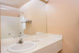 Howard Johnson by Wyndham Brigham City - Brigham City - 3