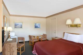 Howard Johnson by Wyndham Brigham City - Brigham City - 4