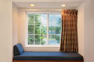 Microtel Inn by Wyndham Winston-Salem - Winston-Salem - 9