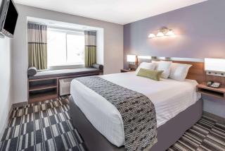 Microtel By Wyndham Victor - 1