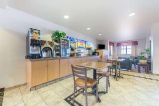 Microtel Inn & Suites by Wyndham Altus - Altus - 6
