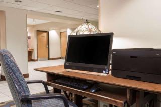 Baymont Inn & Suites by Wyndham Anchorage Airport - 5