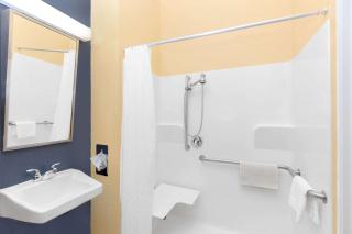 Microtel Inn & Suites - Kearney - 1
