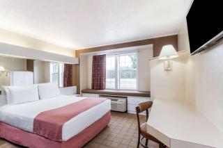 Microtel Inn by Wyndham Wilson - 3