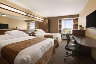 Microtel Inn & Suites by Wyndham Blackfalds - 3