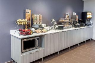 Microtel Inn & Suites by Wyndham West Fargo Near Medical Center - West Fargo - 4