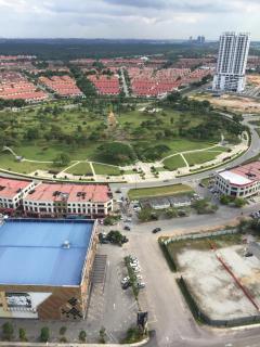 Sky Loft Premium Bukit Indah with Garden View & Nflix HBO A30 - Johor Bahru - 2