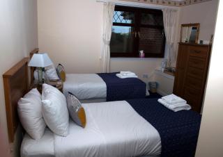 Herdshill Guest House - Wishaw - 5