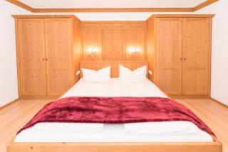 Das GÄSTEHAUS SCHNEIDER am Dorfplatz - 1