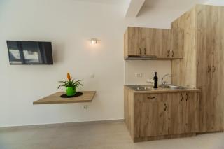 GREJM Lux Family Apartments - 8