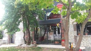 Le Rouge & Blanc - 9