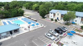 Put-in-Bay Poolview Condo #4 - Put-in-Bay - 9