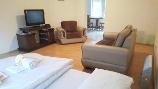 Bus Station Hostel - 5