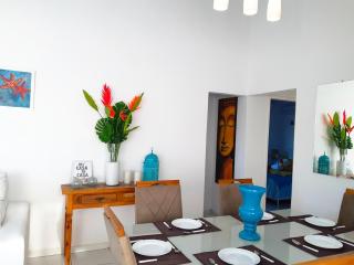 Espetacular Casa 3 SUÍTES cozinha varanda vista a passos da praia - 4