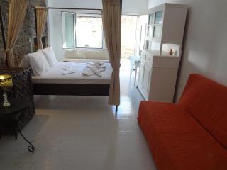 Korthi central appartment by the seaside. - Órmos - 5