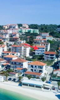 Copacabana Beach Apartments - 8