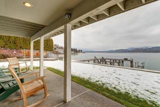 South Lakeshore Waterfront Oasis - Chelan - 9
