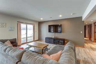 South Lakeshore Waterfront Oasis - Chelan - 2