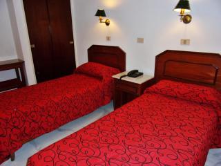 Hotel Tres Sargentos - 1