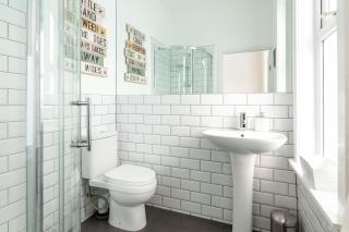 Park House - Large 3 Bedroom Victorian House, 10 Mins from Manchester - Manchester - 4