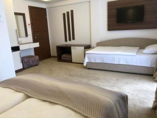 Motel Saraj - Gornji Vakuf - 1