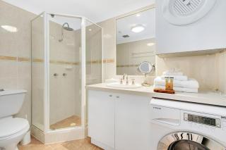 Manor Apartment Hotel - 6