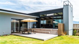 Farrant Drive - Sleeps 8 - Lake & mountain views - Modern & Stylish - Wanaka - 9
