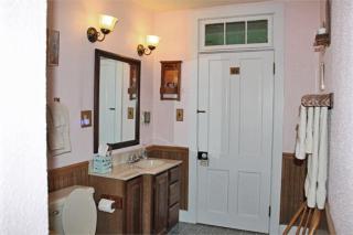 Belle Aire Mansion Guest House - Galena - 3