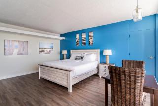 Sands Harbor Resort and Marina - Pompano Beach - 3
