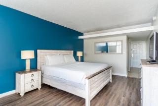 Sands Harbor Resort and Marina - Pompano Beach - 4