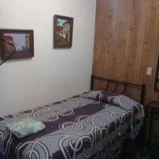 Casa de la Alameda - 1