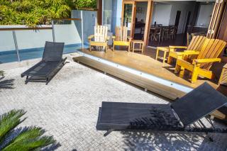 Beached on Magnetic - 8