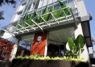 Ivory Hotel Bandung - Bandung - 0