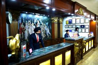 Ramada By Wyndham Amritsar - Amritsar - 8
