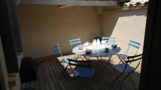 spacieux logement face à la Cité Médievale - 3