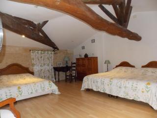 Gîte l'Antre Vous - Saint-Philippe-dʼAiguille - 0