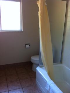 Golden Chain Motel - Grass Valley - 3